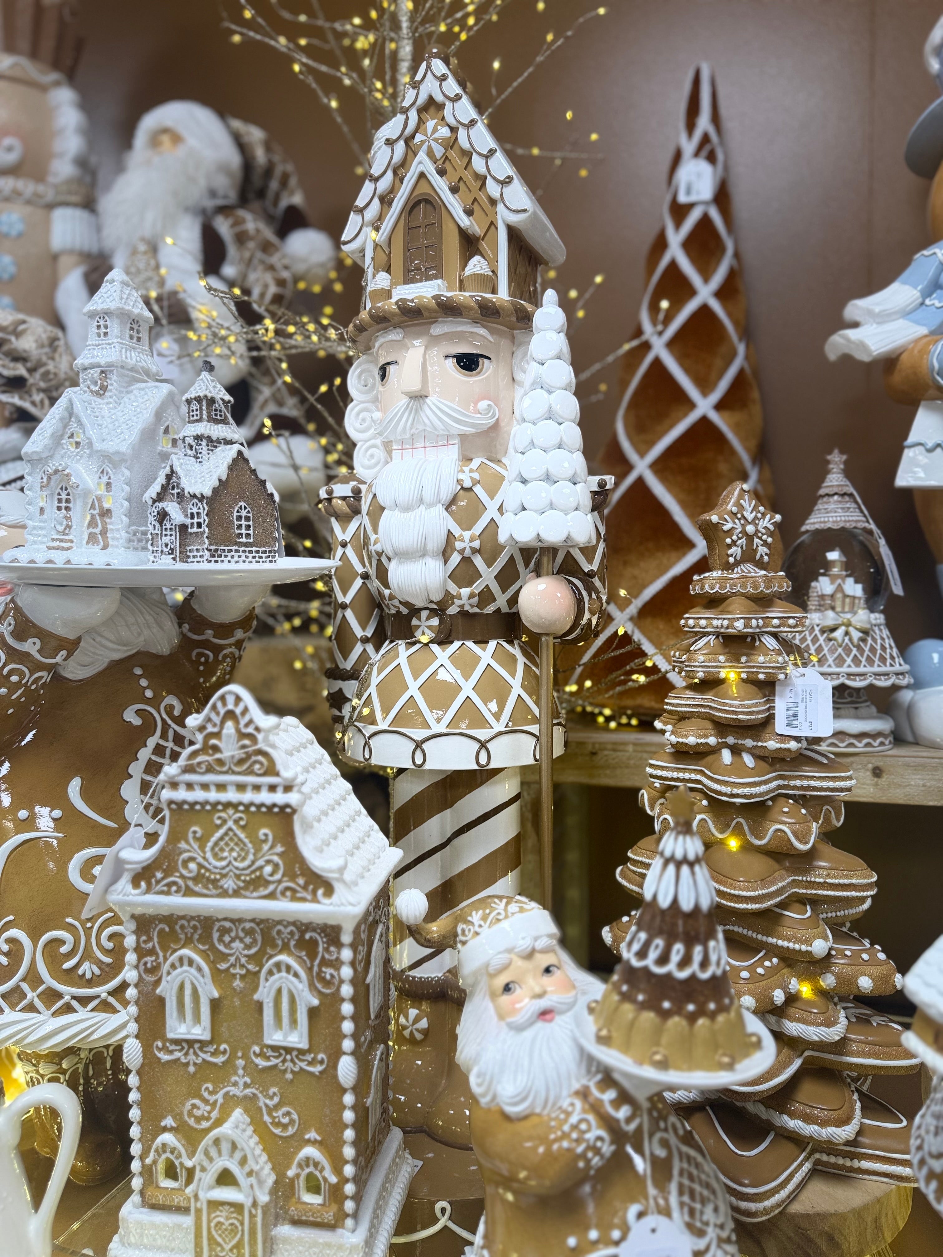 Gingerbread Lattice Nutcracker 93cm