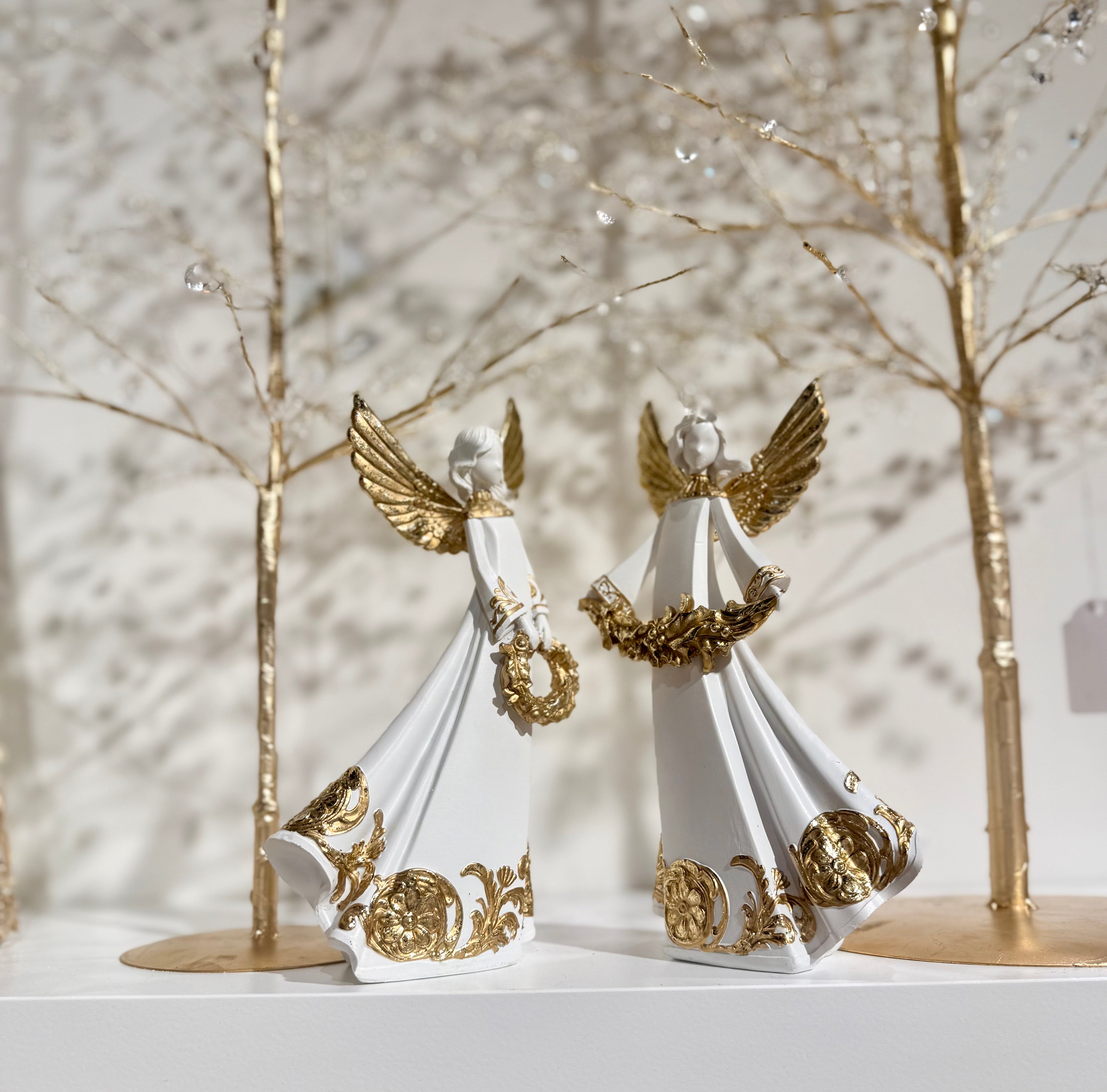 Angel with Gold Wreath 23cm